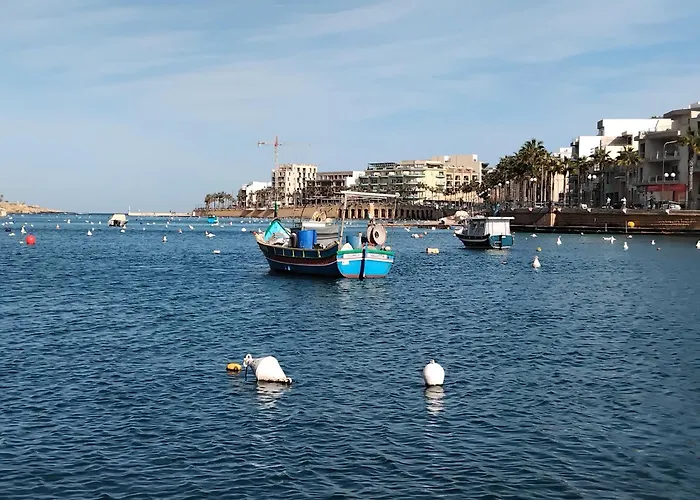 Amber Court Apartament *